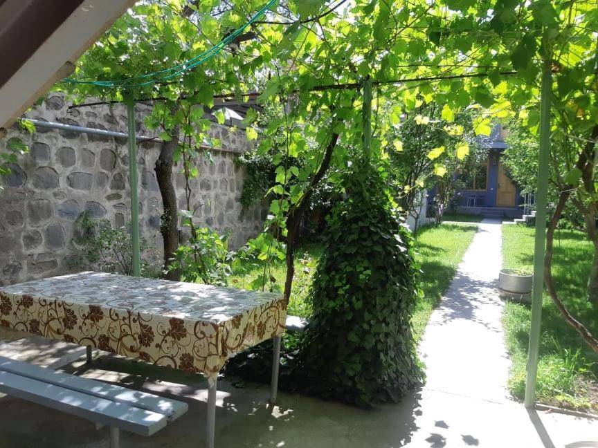 Andranik B&B Goris Bagian luar foto